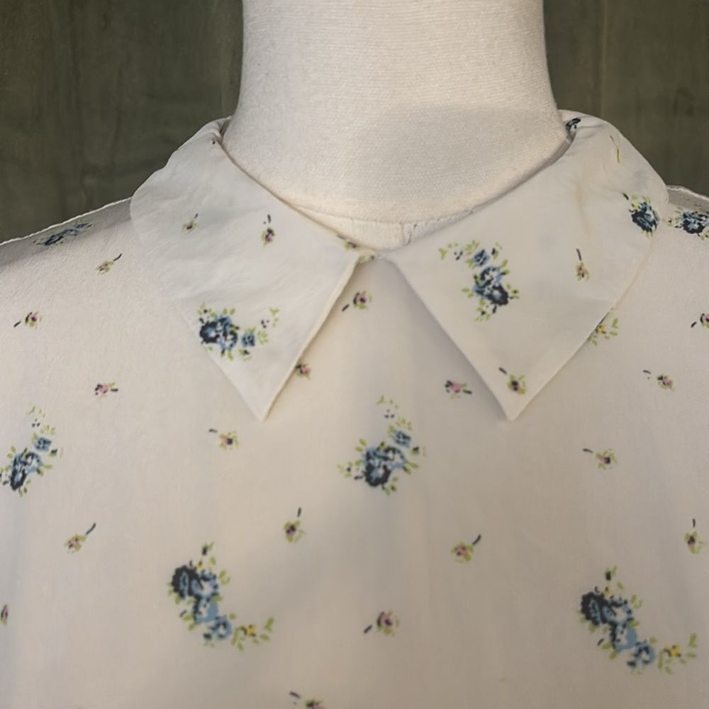 Equipment Femme Silk Sleeveless Blouse White Blue Floral Print Size L - Picture 4 of 10